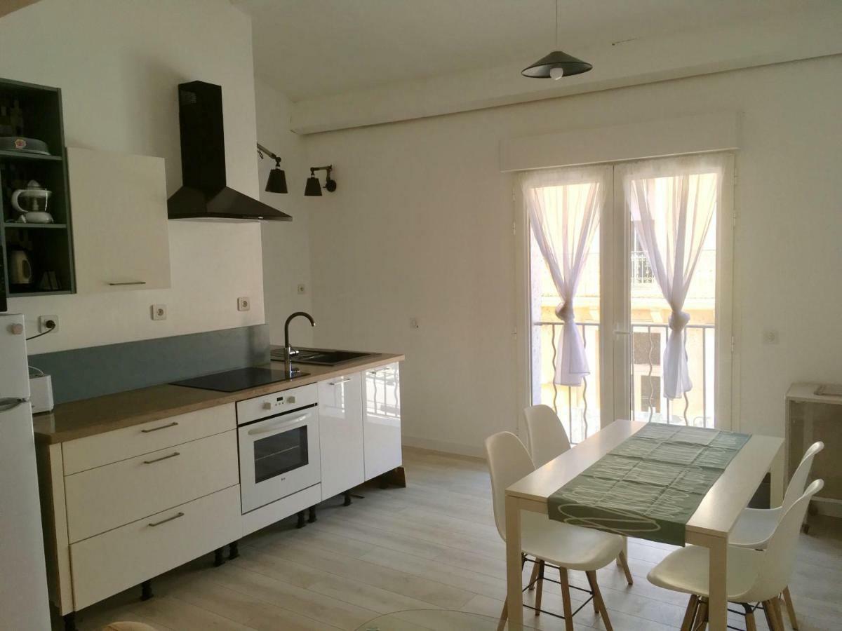 Les Couleurs De Balaruc Les Bains Apartment Екстериор снимка